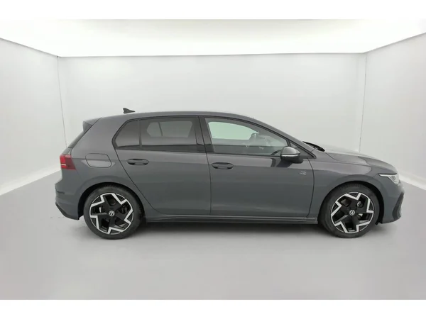 VOLKSWAGEN Golf VIII (2025) — foto 22 van 36
