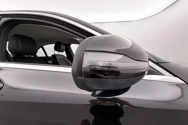 Mercedes-Benz C-Class (W205) (2019) — foto 9 van 27