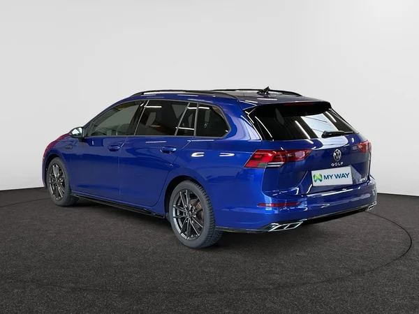 VOLKSWAGEN Golf VIII SW (2024) — foto 17 van 23