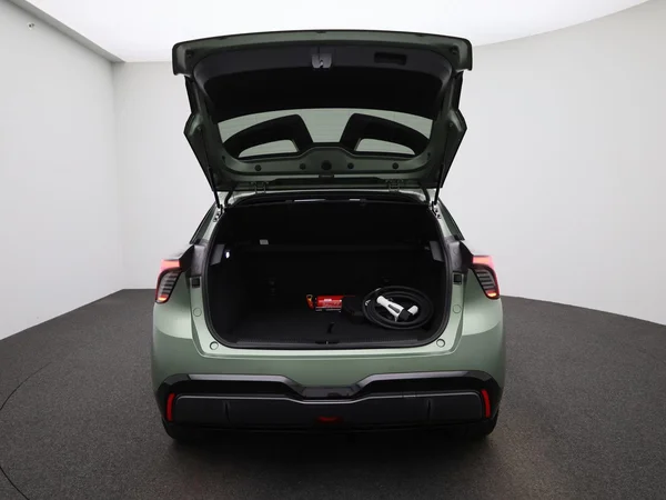 MG MG4 (2024) — foto 3 van 42