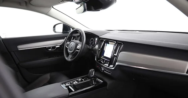 Volvo V90 PHEV (2021) — foto 10 van 45