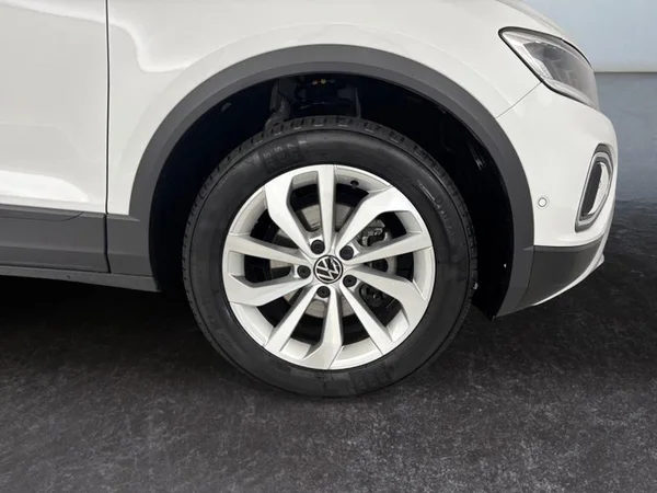 VOLKSWAGEN T-Roc (2024) — foto 26 van 26
