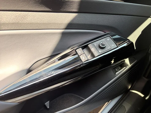 VOLKSWAGEN ID.4 (2026) — foto 8 van 24