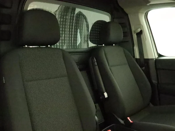 VOLKSWAGEN Caddy Maxi Cargo (2025) — foto 16 van 18