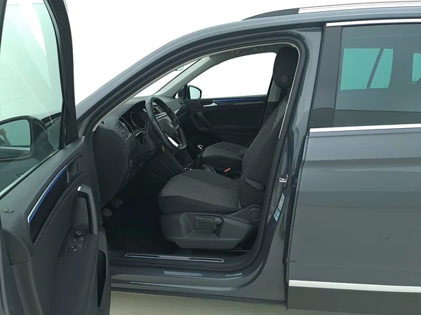 Volkswagen Tiguan (2023) — foto 3 van 32