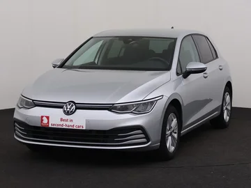 VOLKSWAGEN Golf (2024)