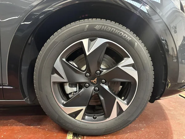CUPRA Tavascan (2026) — foto 17 van 24