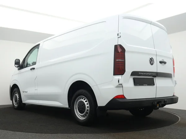 VOLKSWAGEN Transporter T7 32 Fou Swb (2025) — foto 17 van 20