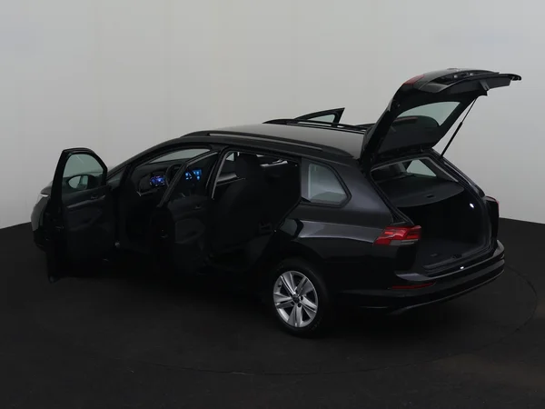 VOLKSWAGEN Golf Variant (2022) — foto 27 van 28