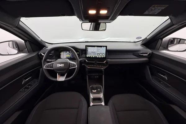 Dacia Duster Hybrid (HEV) (2024) — foto 2 van 24