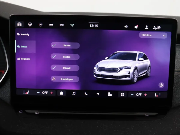 SKODA Octavia Combi (2025) — foto 6 van 20