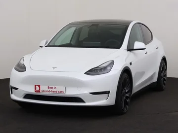 TESLA Model Y (2024)