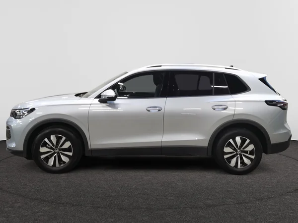 VOLKSWAGEN Tiguan (2026) — foto 11 van 15