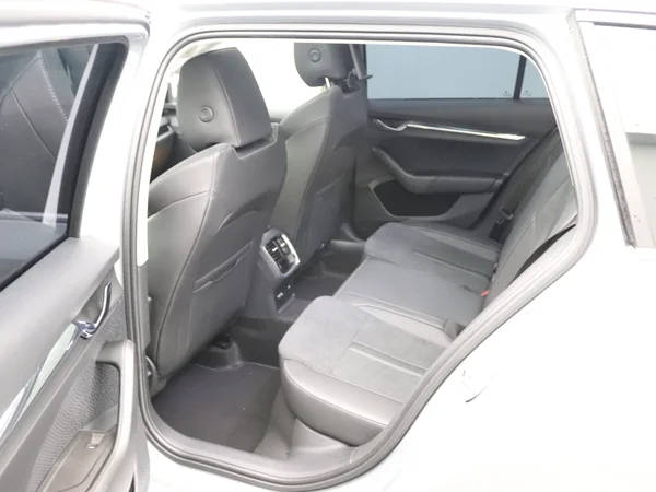 SKODA Octavia Combi (2025) — foto 24 van 26