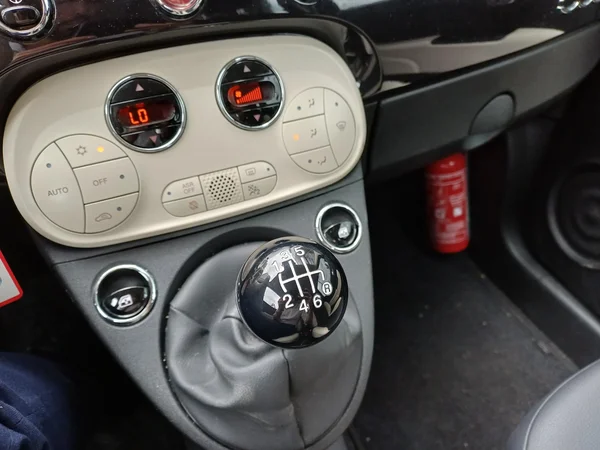 Fiat 500C (2022) — foto 4 van 18