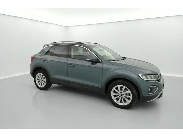 VOLKSWAGEN T-Roc (2024) — foto 28 van 36
