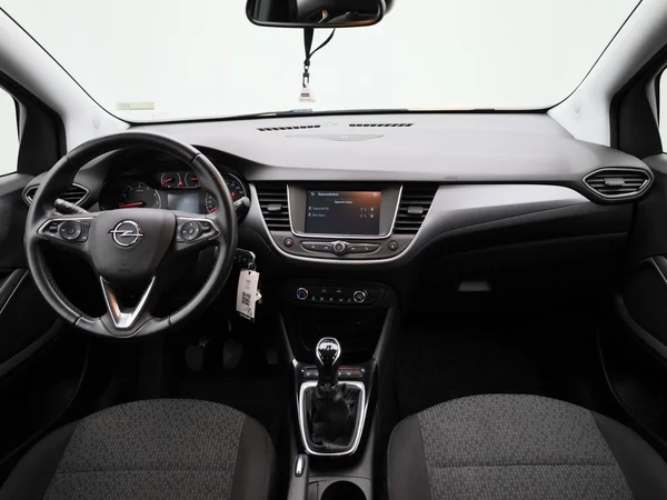 Opel Crossland X (2020) — foto 29 van 37