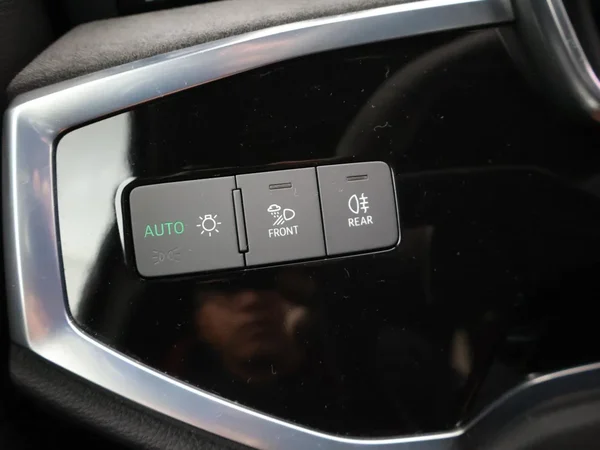 Audi RSQ3 (2023) — foto 18 van 29