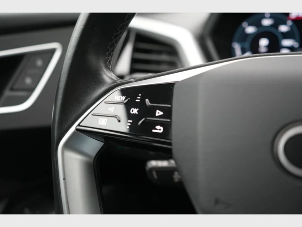 AUDI Q4 e-tron (2021) — foto 17 van 31