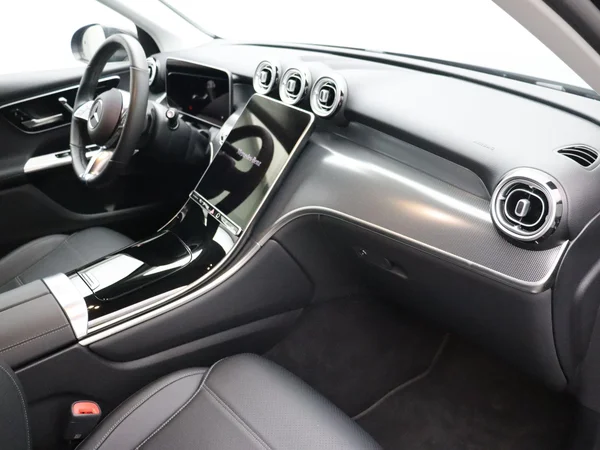 Mercedes-Benz GLC (2025) — foto 20 van 30