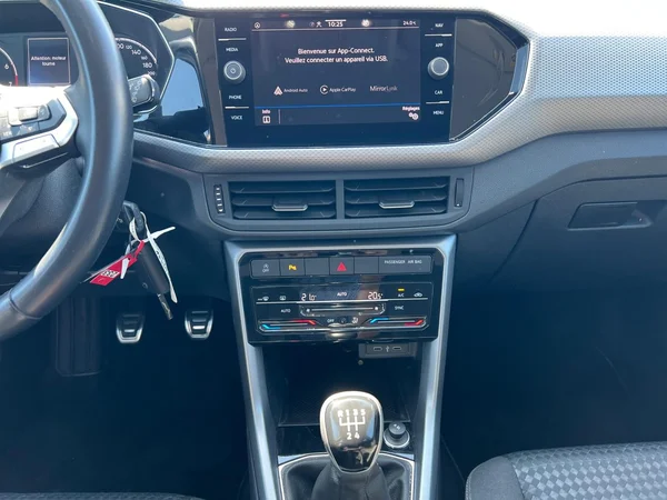 VOLKSWAGEN T-Cross (2022) — foto 18 van 18