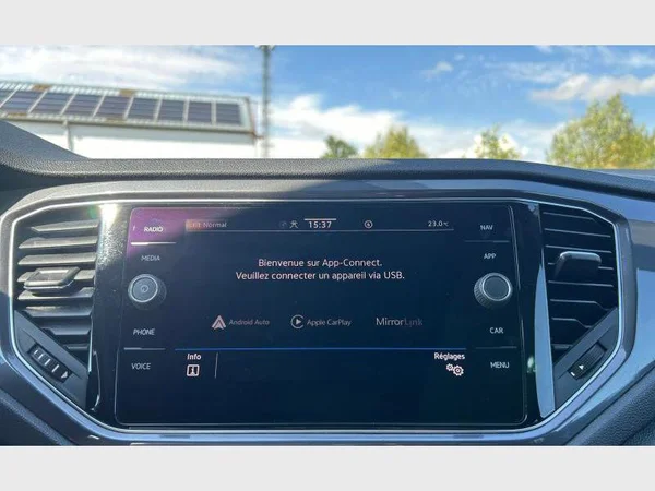 Volkswagen T-Roc (2021) — foto 7 van 29