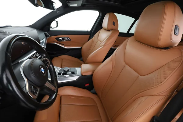 BMW 3-serie (2023) — foto 16 van 16
