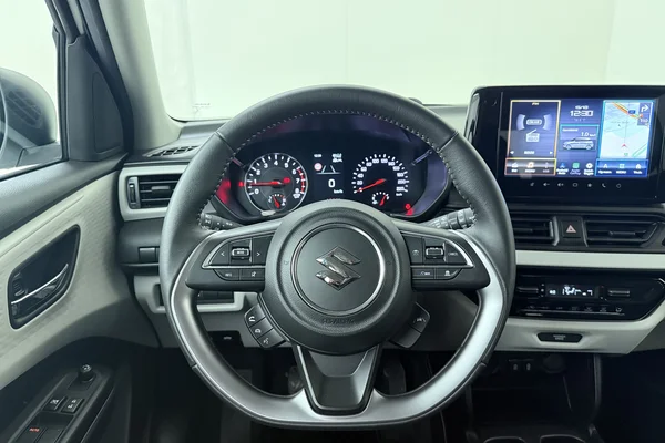 Suzuki Swift (2025) — foto 2 van 17