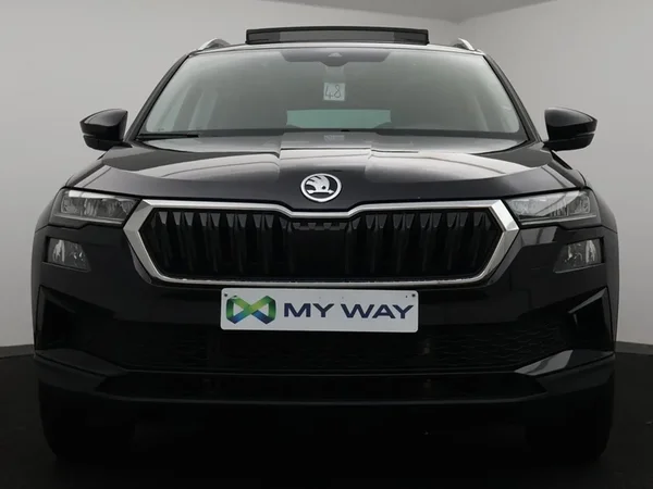 Škoda Karoq (2023) — foto 4 van 33