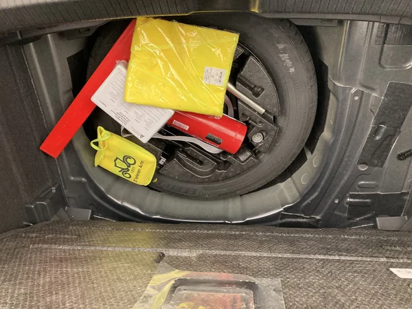 VOLKSWAGEN Polo (2025) — foto 28 van 36