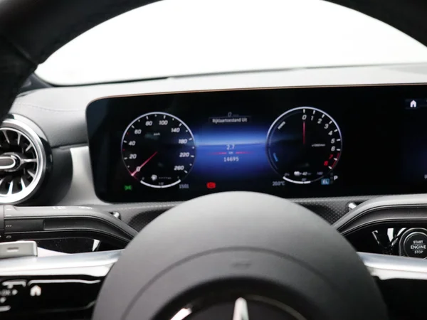 Mercedes-Benz CLA (2026) — foto 9 van 32