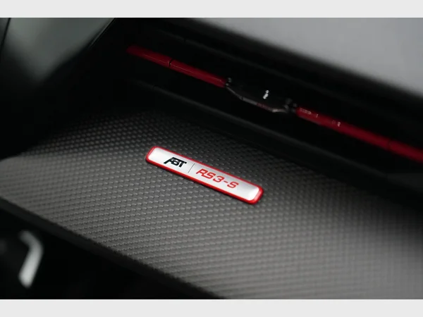 AUDI RS3 Sedan (2023) — foto 6 van 36