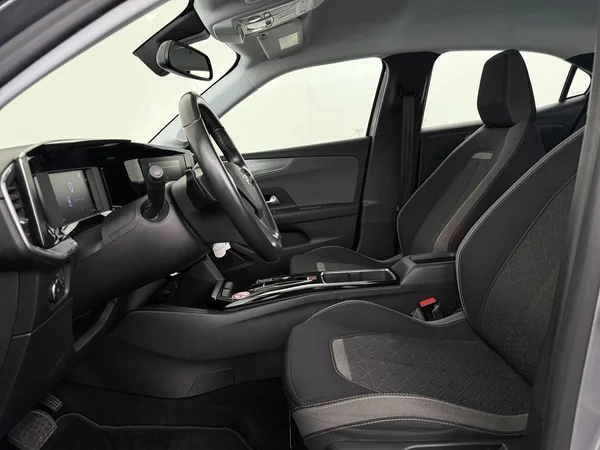 OPEL Mokka (2023) — foto 2 van 26