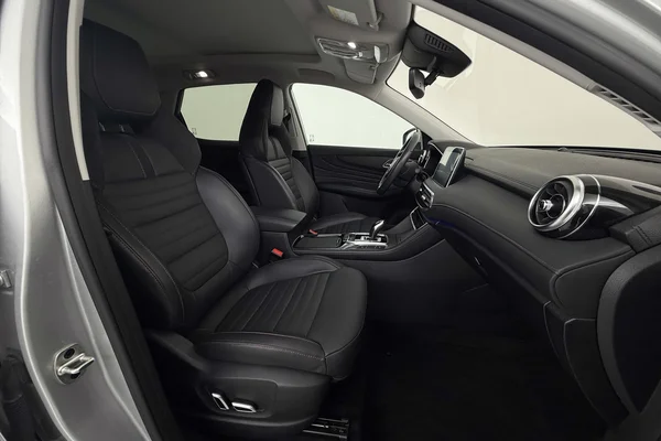 MG EHS PHEV (2023) — foto 3 van 33