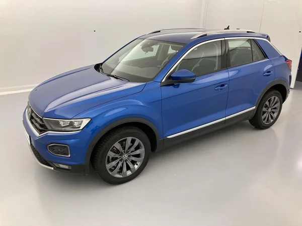 VOLKSWAGEN T-Roc (2021) — foto 30 van 36