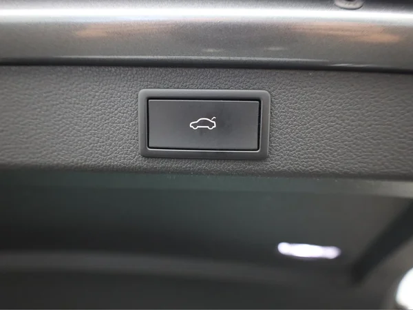 SKODA Superb Combi (2023) — foto 3 van 23