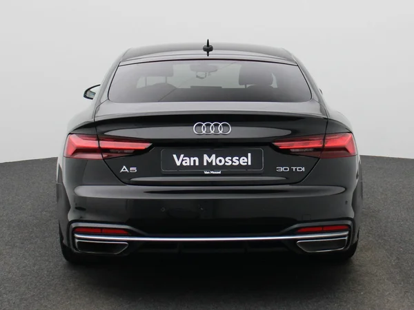 Audi A5 (2022) — foto 44 van 48