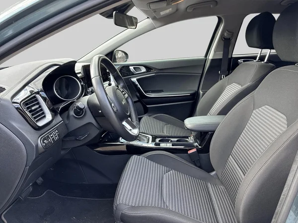 Kia XCeed (2025) — foto 16 van 16