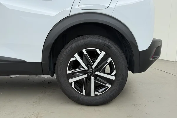 Peugeot 2008 (2025) — foto 14 van 17