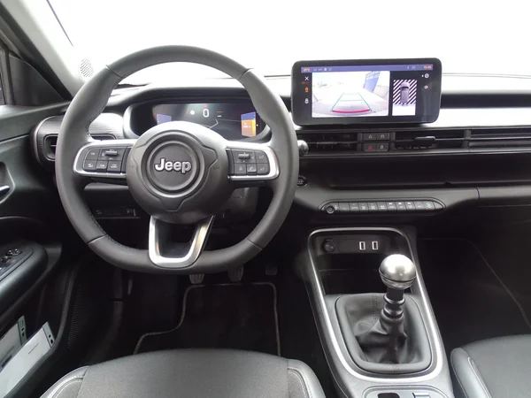 Jeep Avenger (2025) — foto 16 van 16
