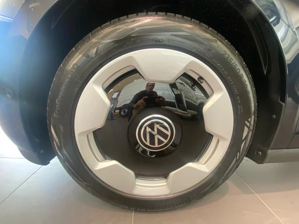 VOLKSWAGEN ID.Buzz Lwb (2026) — foto 16 van 24
