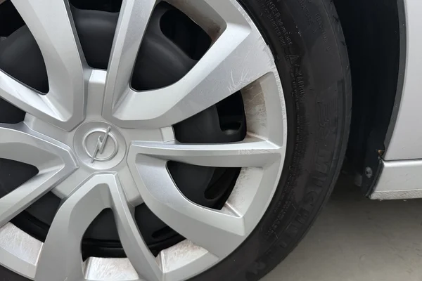 Opel Corsa (2025) — foto 9 van 19