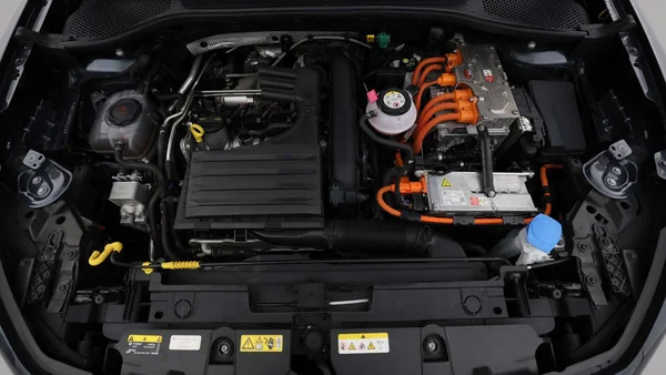 CUPRA Formentor E-Hybrid (PHEV) (2022) — foto 9 van 29