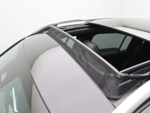 Mercedes-Benz EQB (2026) — foto 8 van 27