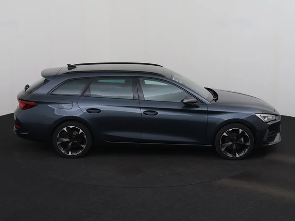 CUPRA Leon (2024) — foto 21 van 25