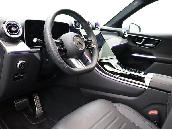 Mercedes-Benz GLC (2026) — foto 4 van 36