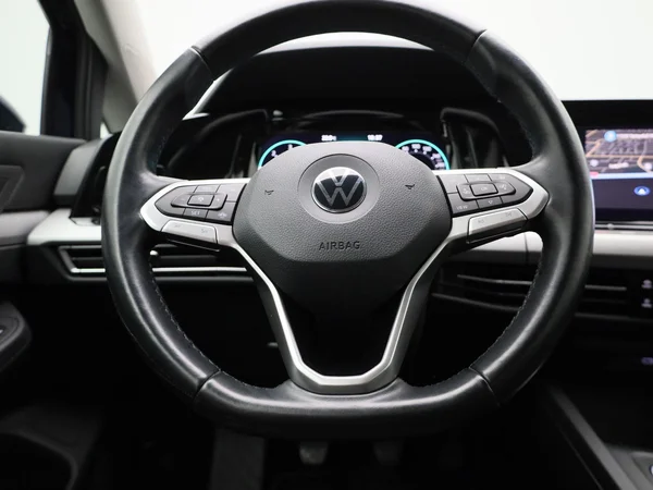 Volkswagen Golf (2021) — foto 43 van 43