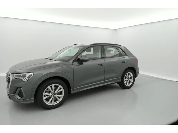AUDI Q3 PHEV (2022) — foto 26 van 36