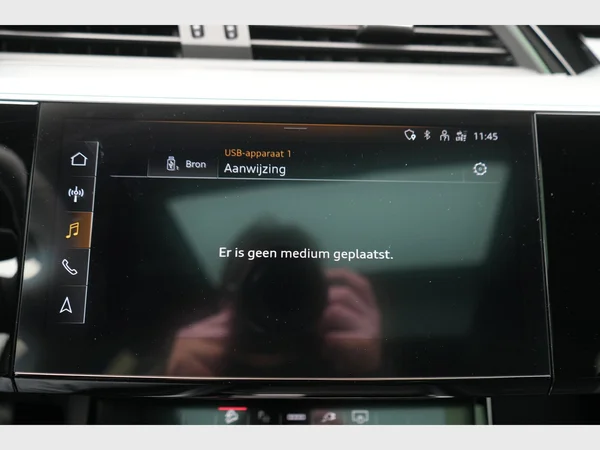 AUDI Q8 e-tron (2025) — foto 27 van 34