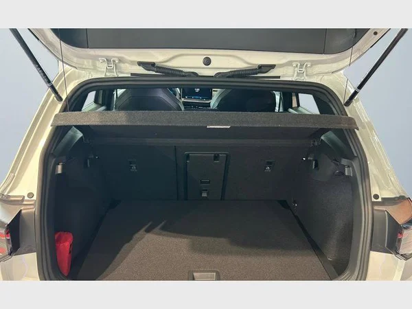 VOLKSWAGEN Golf VIII (2026) — foto 8 van 16